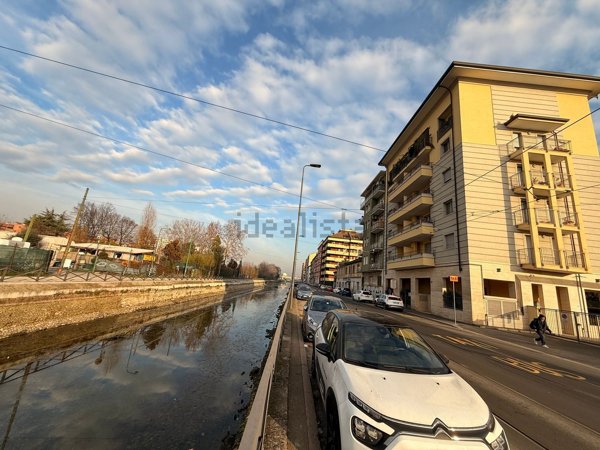 appartamento in vendita a Milano in zona San Cristoforo