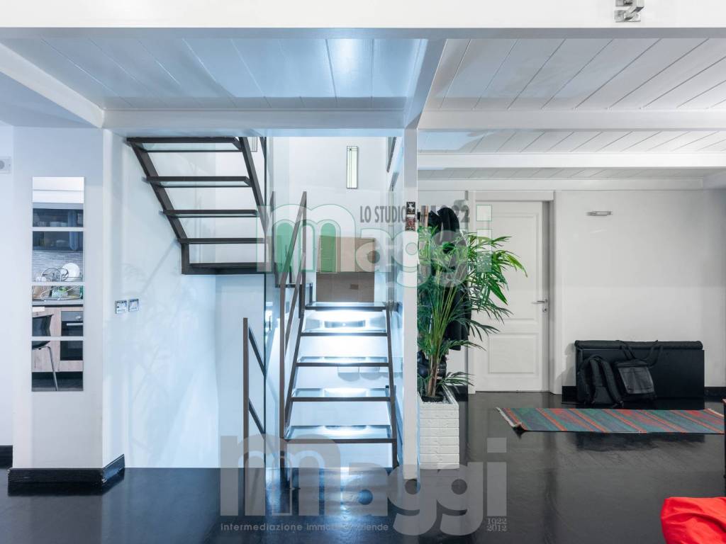 appartamento in vendita a Milano in zona XXII Marzo