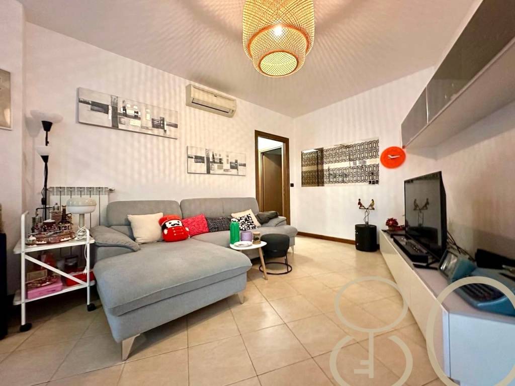 appartamento in vendita a Milano in zona Lambrate