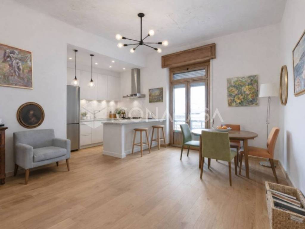 appartamento in vendita a Milano in zona Città Studi