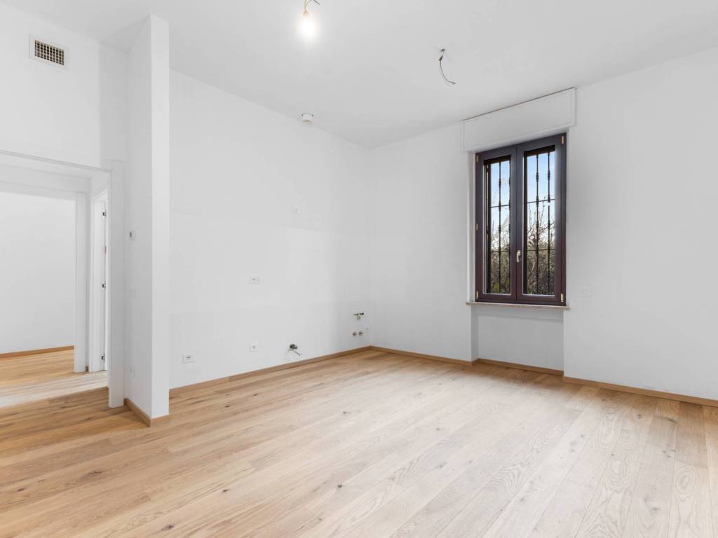 appartamento in vendita a Milano in zona Baggio