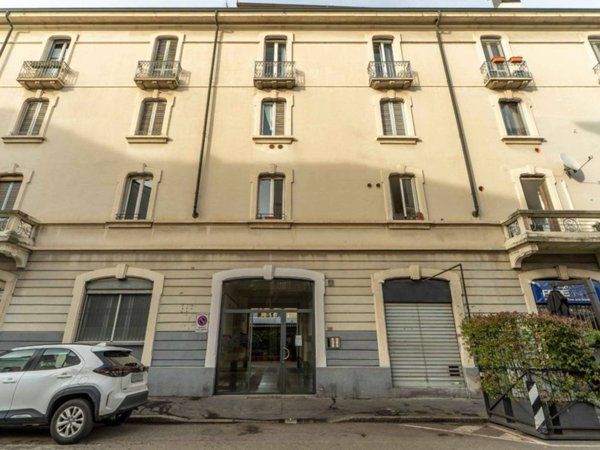 appartamento in vendita a Milano in zona Vigentino