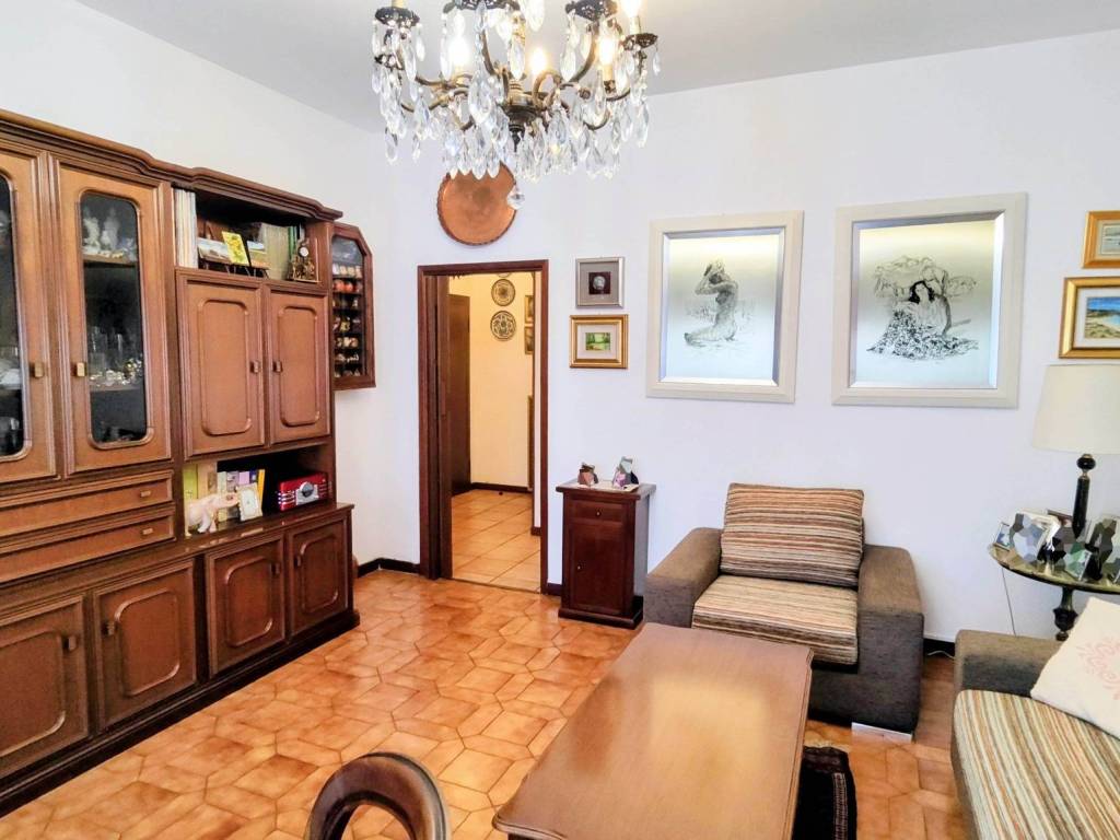 appartamento in vendita a Milano in zona Trenno