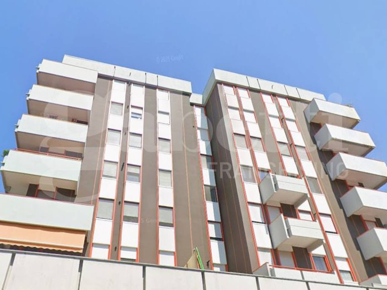 appartamento in vendita a Milano in zona Restocco Maroni