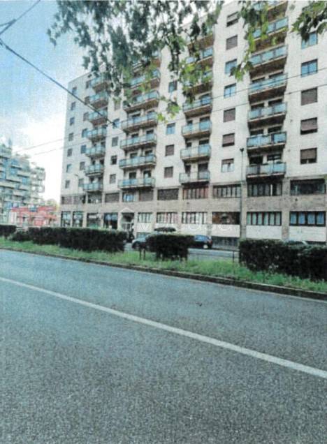 appartamento in vendita a Milano in zona Piazzale Lodi