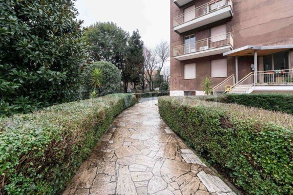 appartamento in vendita a Milano in zona Crescenzago