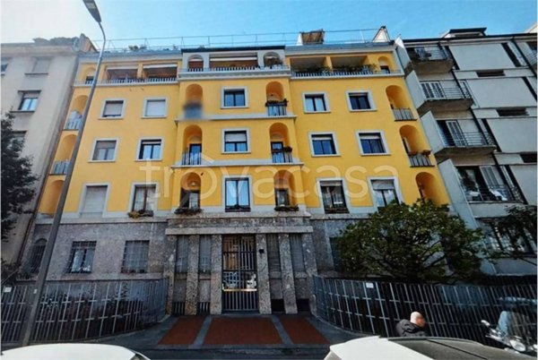 appartamento in vendita a Milano in zona Porta Vittoria