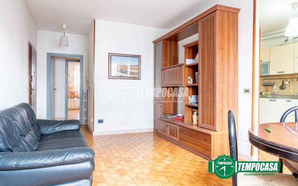 appartamento in vendita a Milano in zona Gallaratese