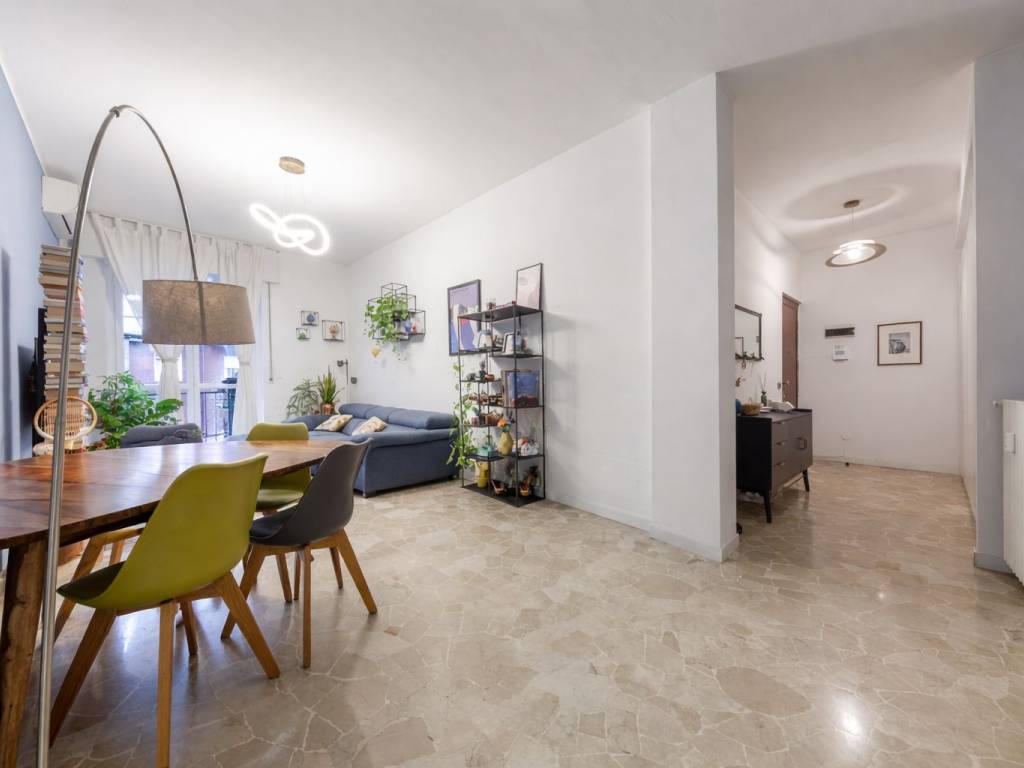 appartamento in vendita a Milano in zona Il Portello