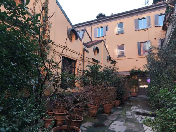 appartamento in vendita a Milano in zona Bocconi