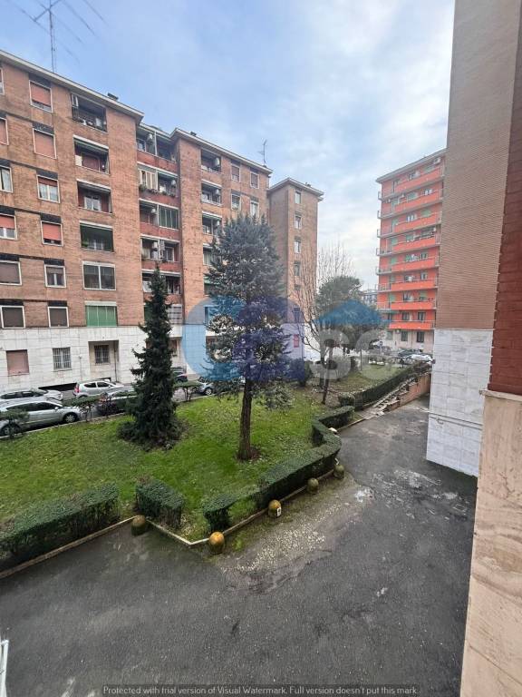 appartamento in vendita a Milano in zona Corvetto