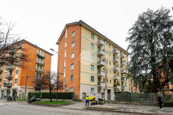 appartamento in vendita a Milano in zona Baggio