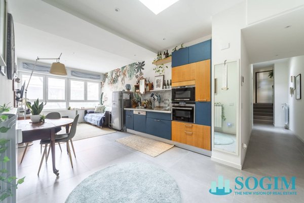 appartamento in vendita a Milano in zona Città Studi