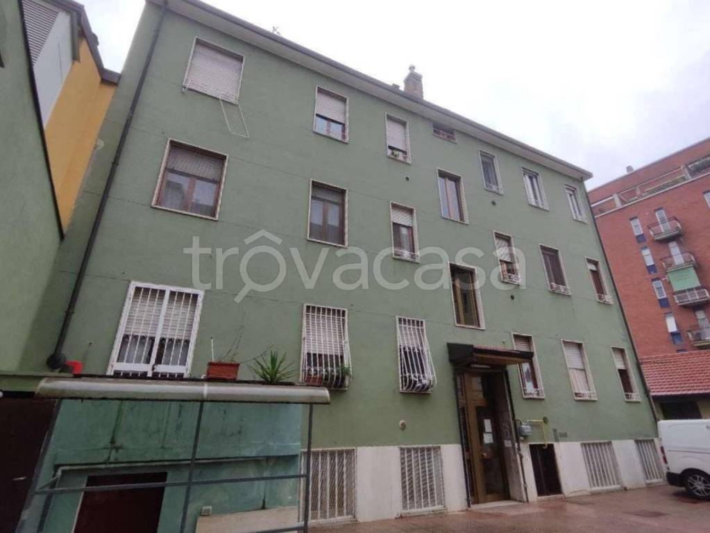 appartamento in vendita a Milano in zona Crescenzago