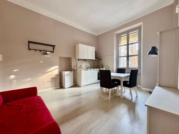 appartamento in vendita a Milano in zona Sempione