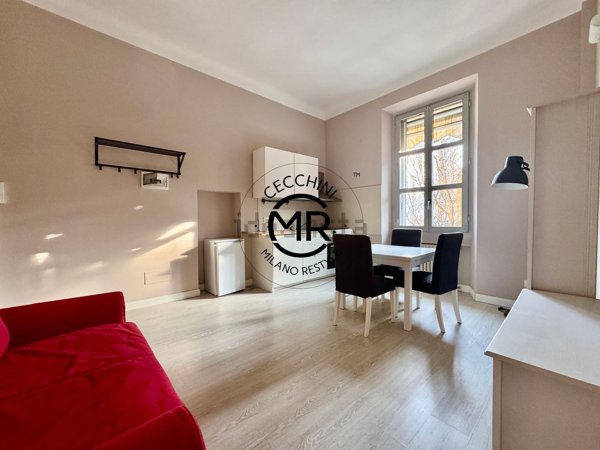 appartamento in vendita a Milano in zona Sempione
