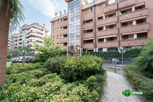 appartamento in vendita a Milano in zona Niguarda