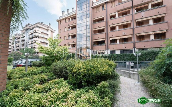 appartamento in vendita a Milano in zona Niguarda