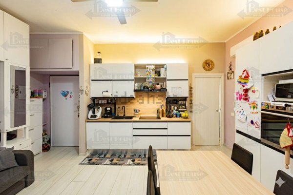 appartamento in vendita a Milano in zona Gorla