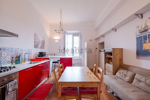 appartamento in vendita a Milano in zona Porta Genova