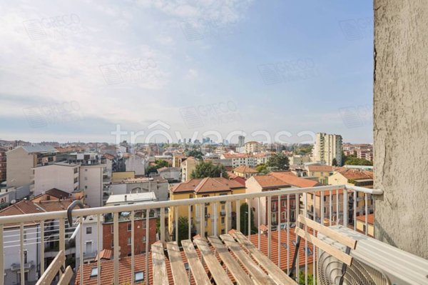 appartamento in vendita a Milano in zona Crescenzago