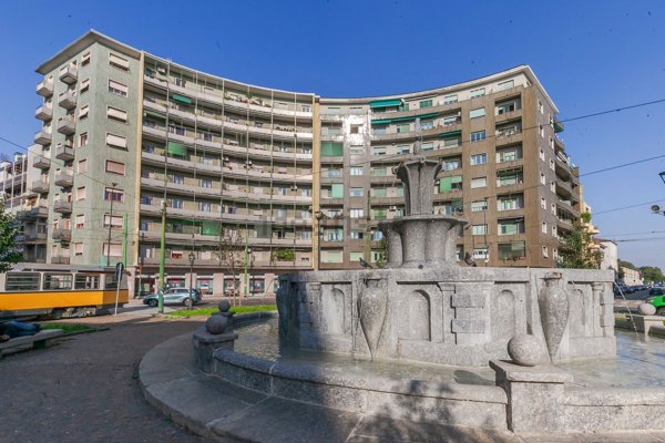 ufficio in vendita a Milano in zona Bovisa