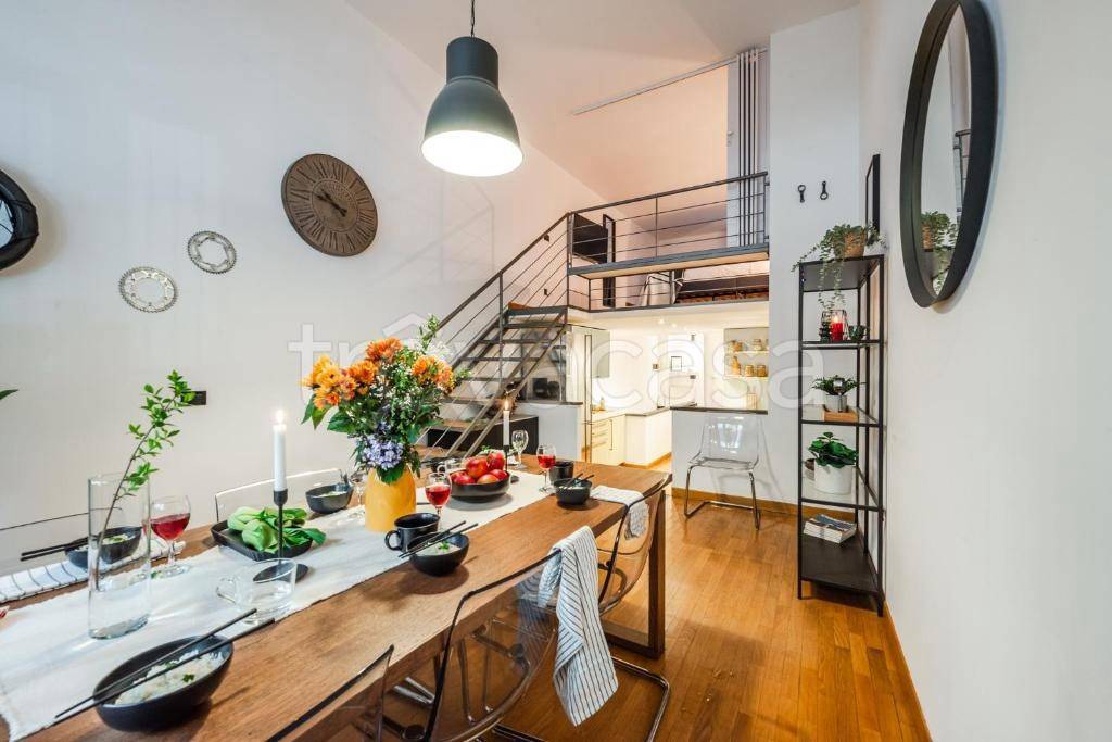 appartamento in vendita a Milano in zona Solari