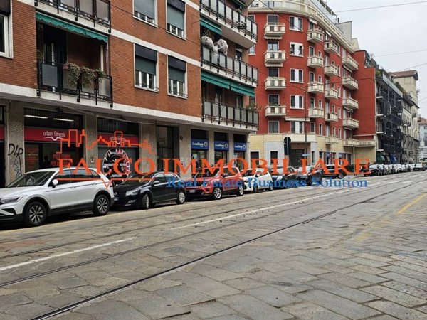 negozio in vendita a Milano in zona San Siro