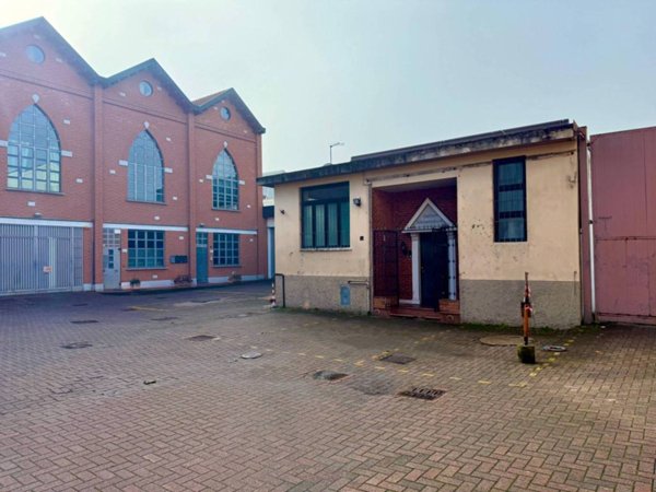 appartamento in vendita a Milano in zona Forlanini