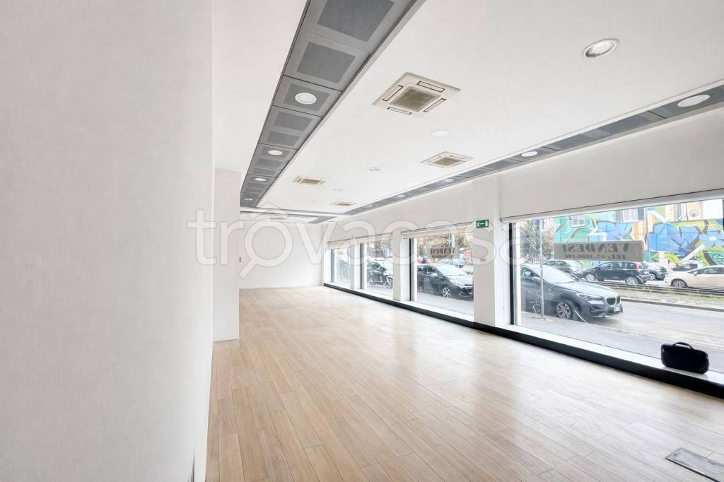 negozio in vendita a Milano in zona Centro Storico