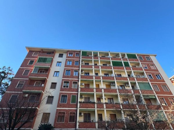 appartamento in vendita a Milano in zona Porta Vittoria