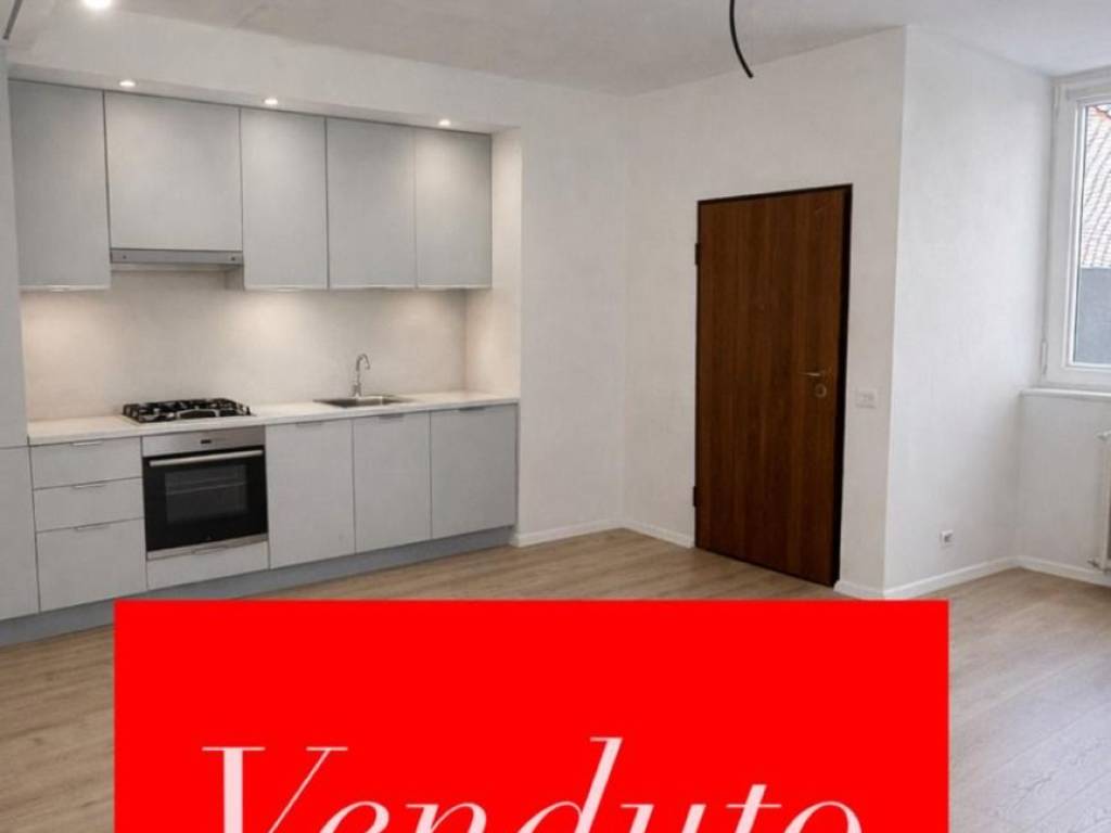 appartamento in vendita a Milano in zona Città Studi