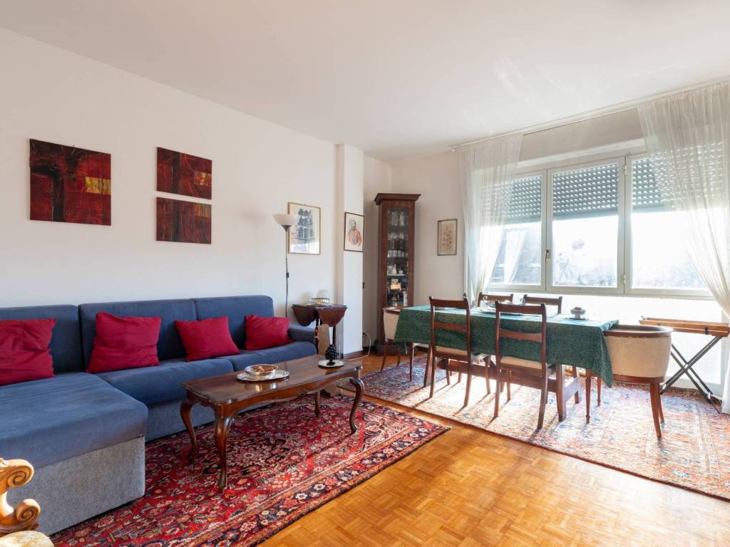 appartamento in vendita a Milano in zona Solari