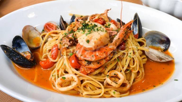 negozio in vendita a Milano in zona Porta Romana