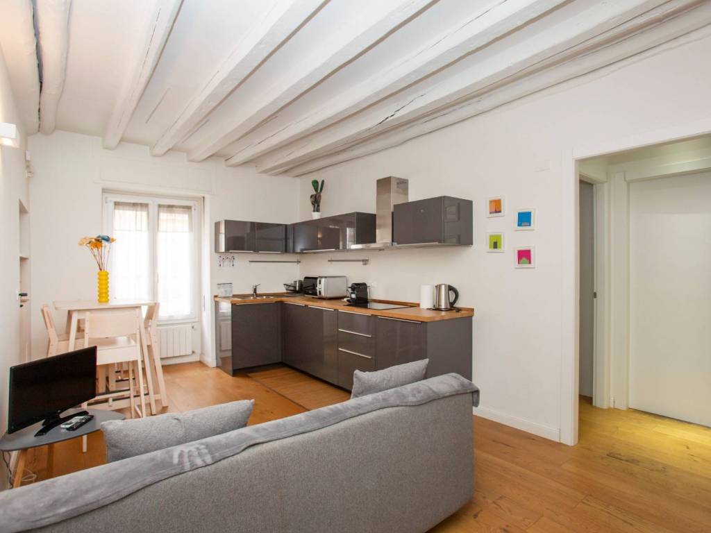 appartamento in vendita a Milano in zona Porta Venezia