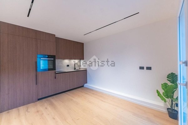 appartamento in vendita a Milano in zona Porta Garibaldi