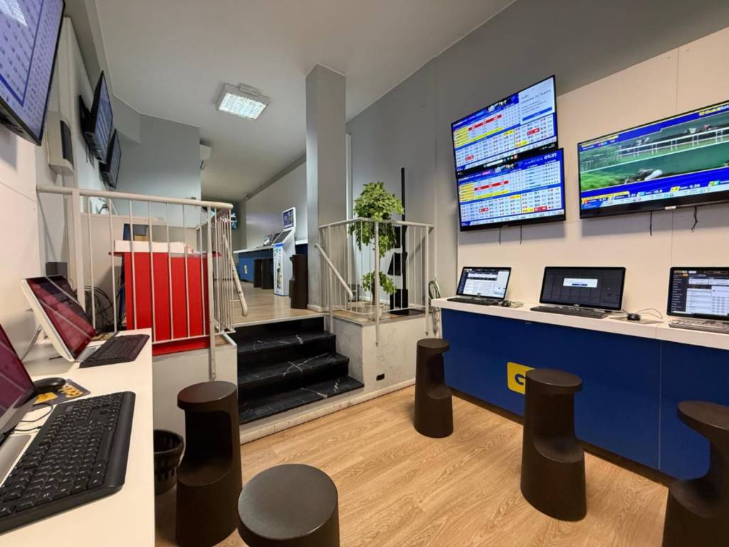 negozio in vendita a Milano in zona Porta Vittoria