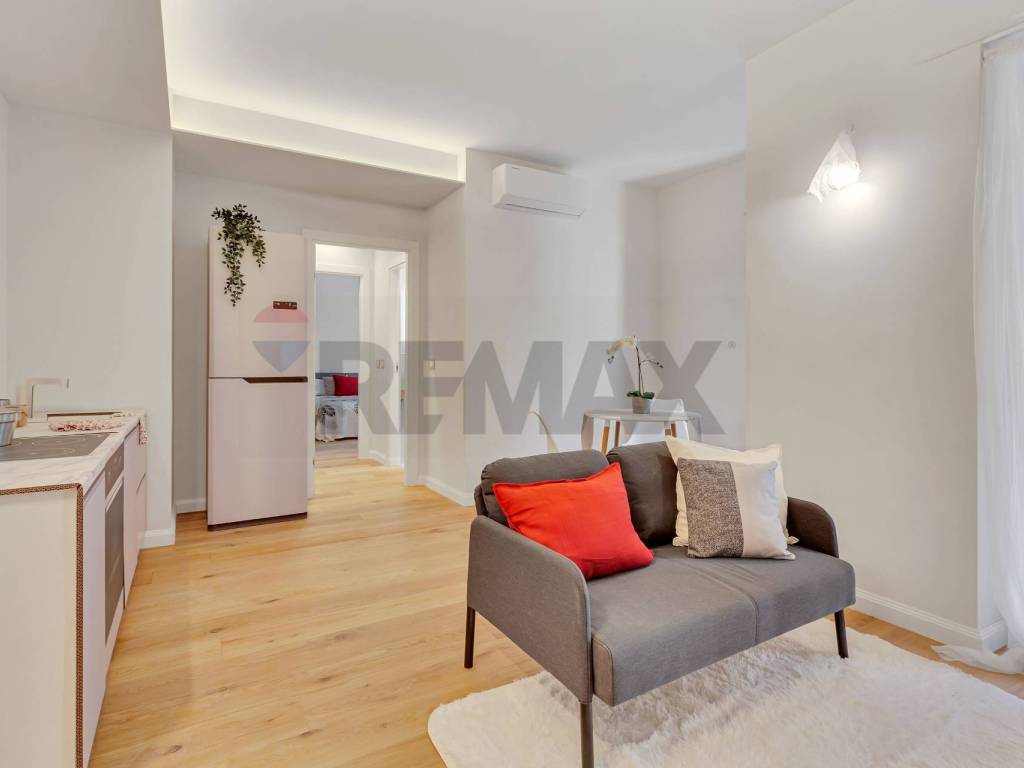 appartamento in vendita a Milano in zona Sempione