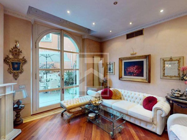 casa indipendente in vendita a Milano in zona Stazione Centrale