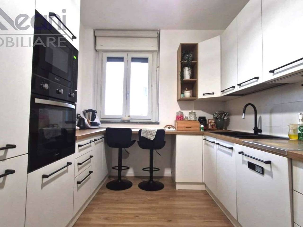 appartamento in vendita a Milano in zona Quintosole