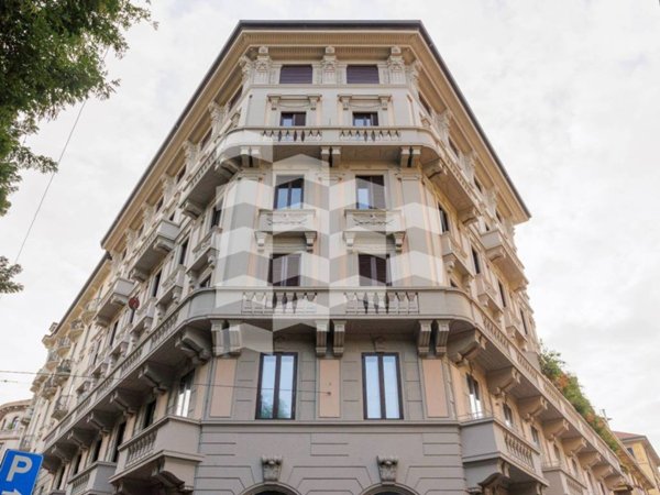 appartamento in vendita a Milano in zona Porta Garibaldi