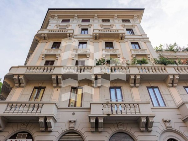 appartamento in vendita a Milano in zona Porta Garibaldi