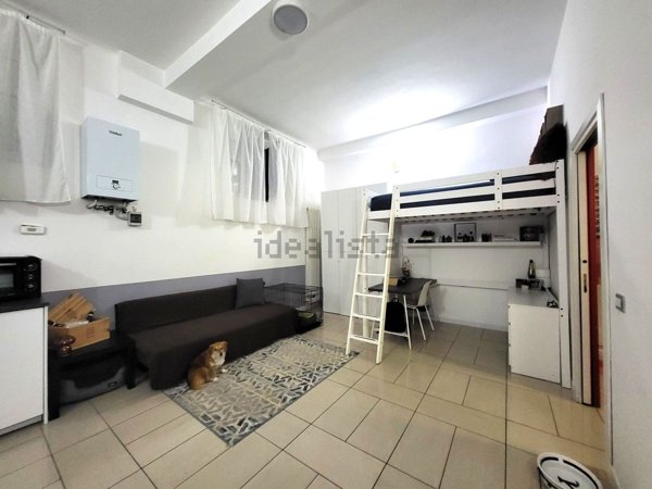 ufficio in vendita a Milano in zona Loreto