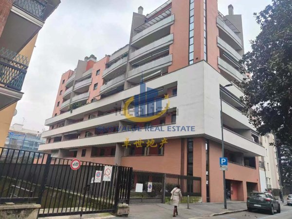 appartamento in vendita a Milano in zona Dergano