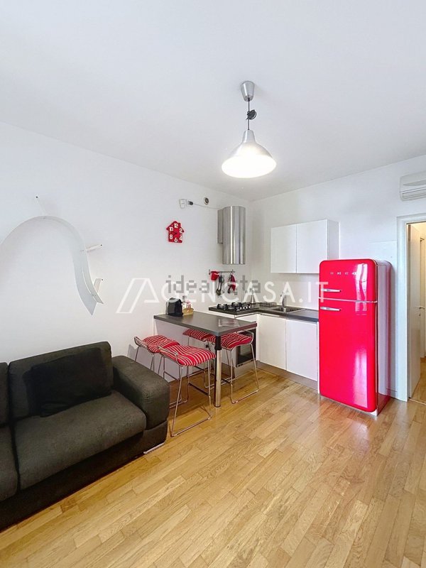 appartamento in vendita a Milano in zona San Cristoforo