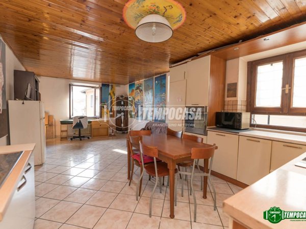 appartamento in vendita a Milano in zona Niguarda