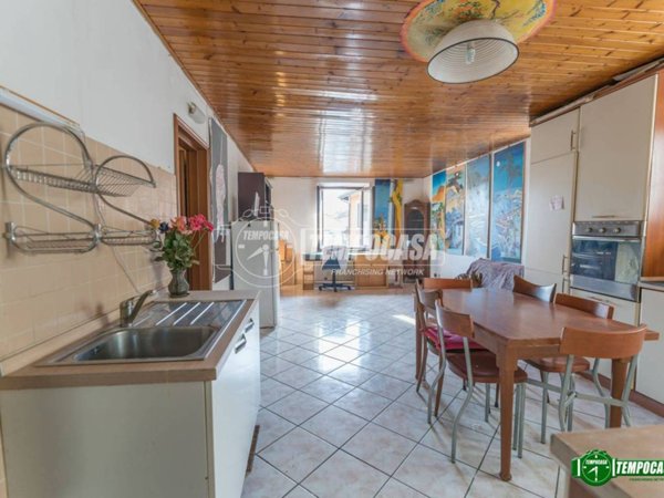 appartamento in vendita a Milano in zona Niguarda