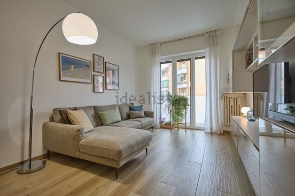 appartamento in vendita a Milano in zona Rembrandt