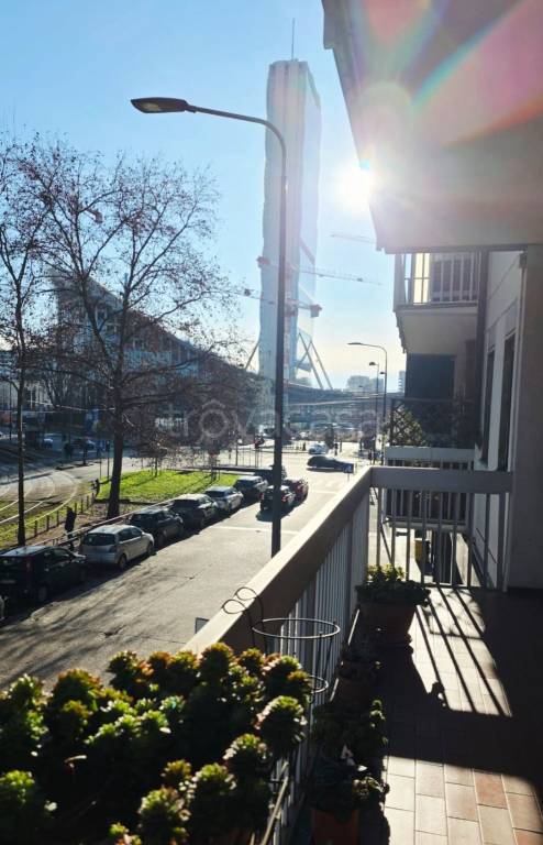 appartamento in vendita a Milano in zona Sempione