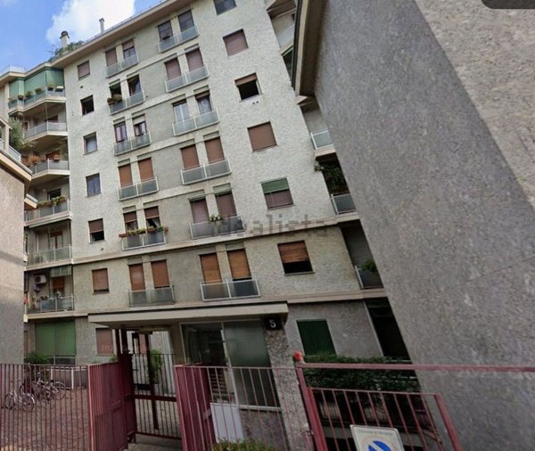 appartamento in vendita a Milano in zona Isola